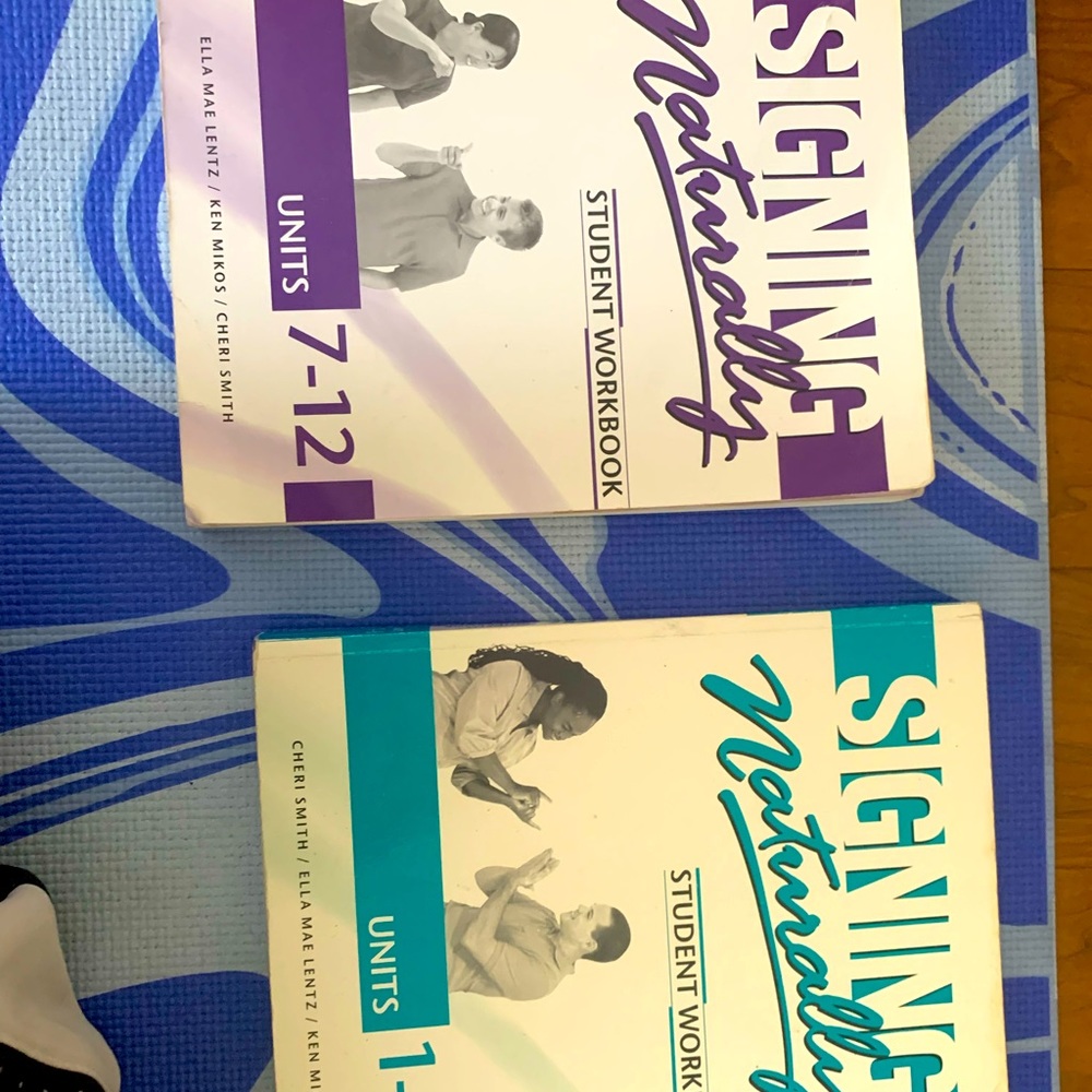 Signing Naturally Texts